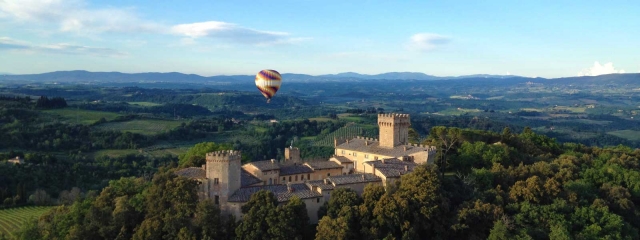  globo aerostático sobre el castillo de Santa Maria Novella 