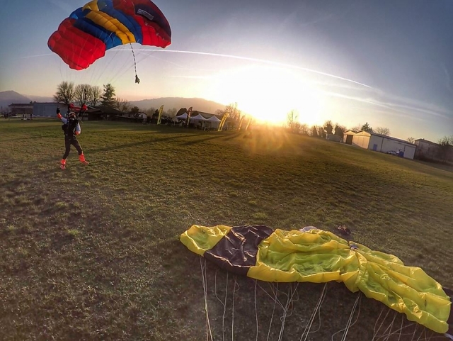  Saltemos con la puesta de sol 