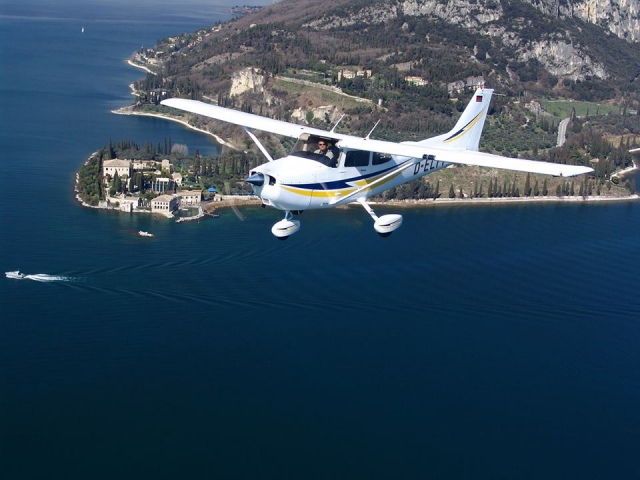 Volando sobre el lago 