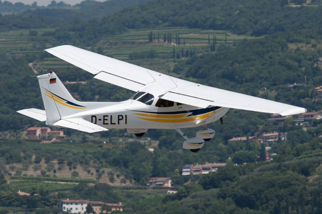  En vuelo en el Cessna172S 