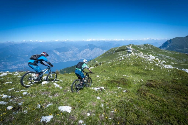  Bicicleta de cerro en el Monle Baldo 