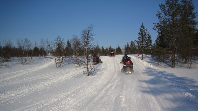 Excursión en moto de nieve
