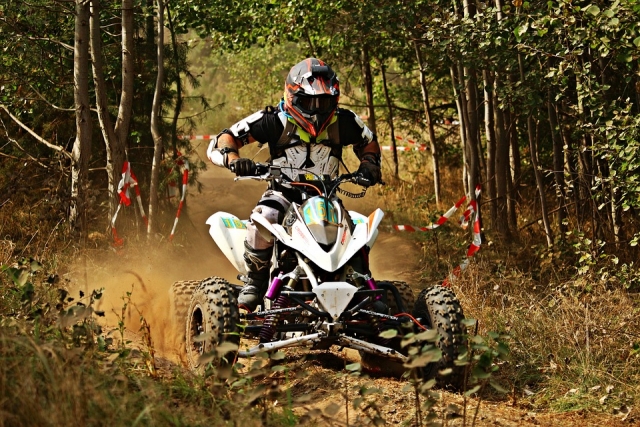  Con el cuatrimoto en plena naturaleza 