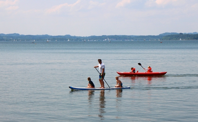  Paddle board 