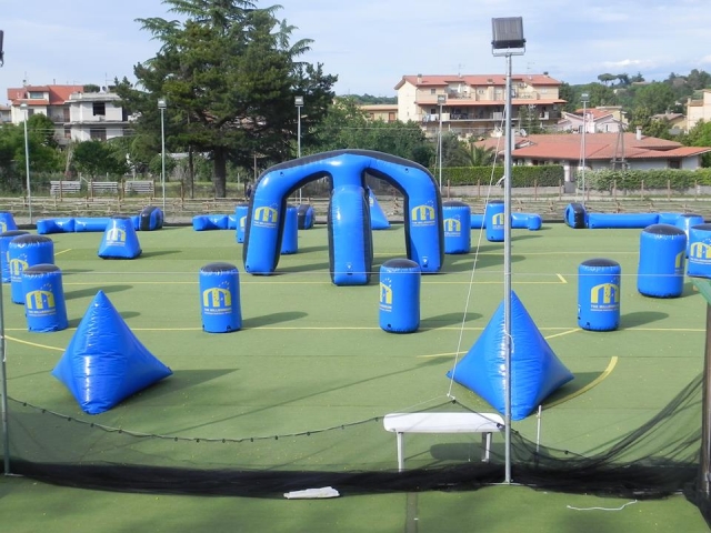 El campo con los inflables 