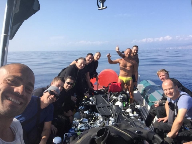  Participantes antes de bajar del barco 