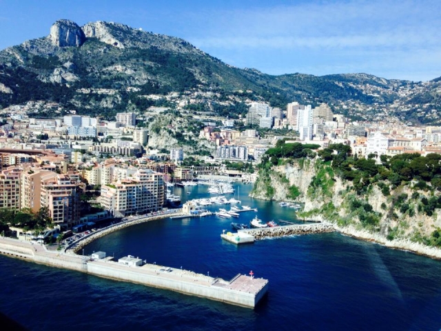 Deslizándose en el mar 