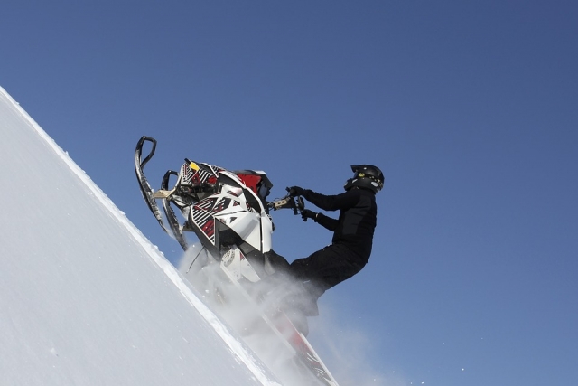 A bordo de la moto de nieve 