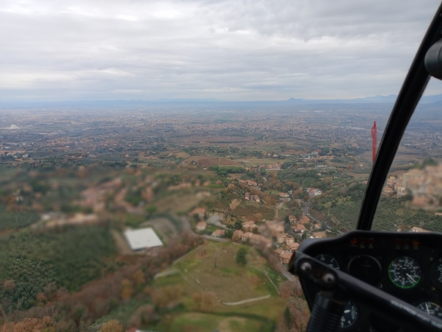 Opinión de Caruso sobre Guía en helicóptero 1 día Castelli Romani 40min