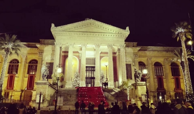  Palermo de noche 