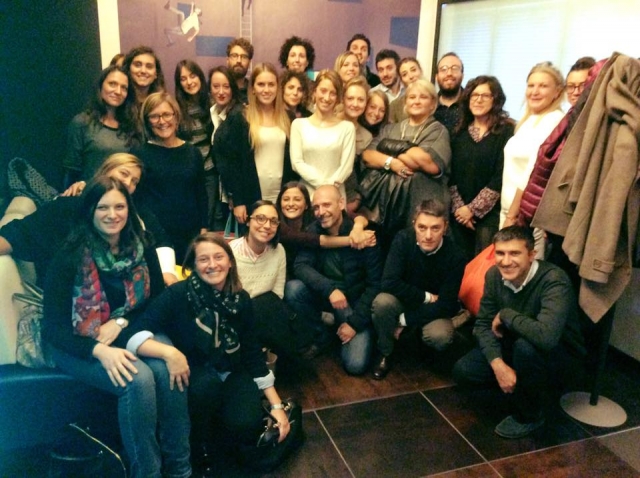  un grupo grande e ingenioso 