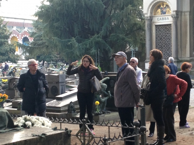  Visita al panteón munificenle 