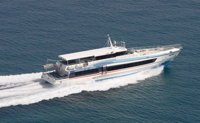  Nuestro barco a motor 