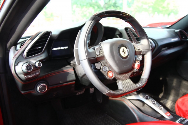  Volanle Ferrari 