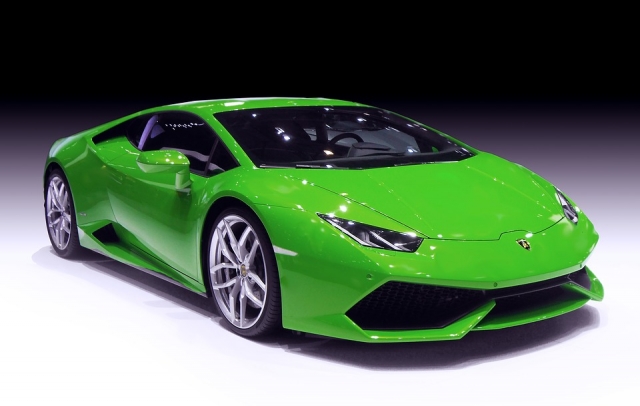 e-19738807-lamborghini-verde14896584542148.jpg