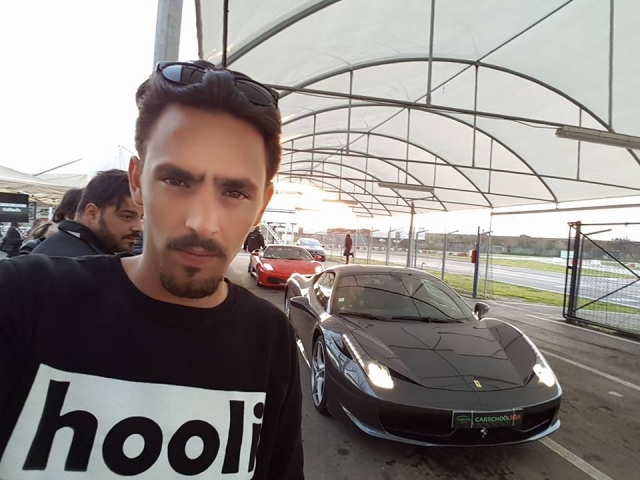  La emoción de manejar un Ferrari 