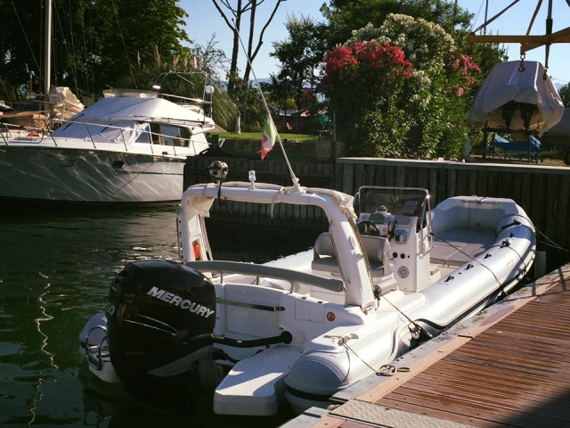  Uno de nuestros barcos 