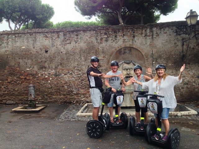  Diviértele en compañía 