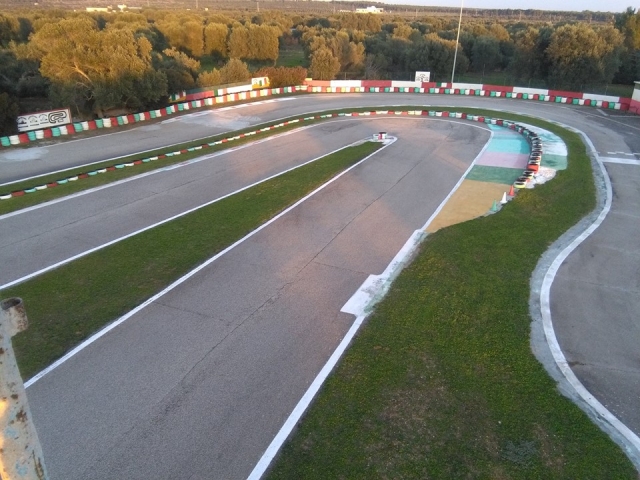  ¡Vaya a la pista con nosotros! 