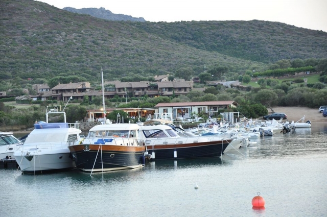  Barcos en el puerto 