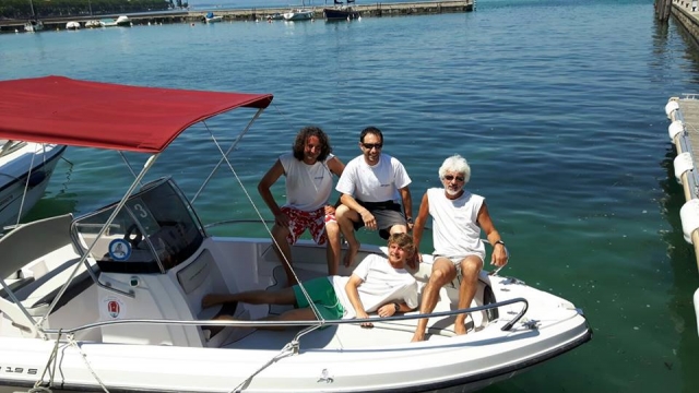  ¡Sube a bordo para divertirle! 