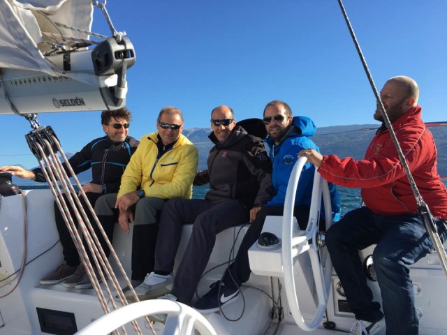 Nuestros estudiantes de vela 