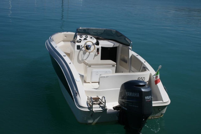  Renta de barco en el lago 