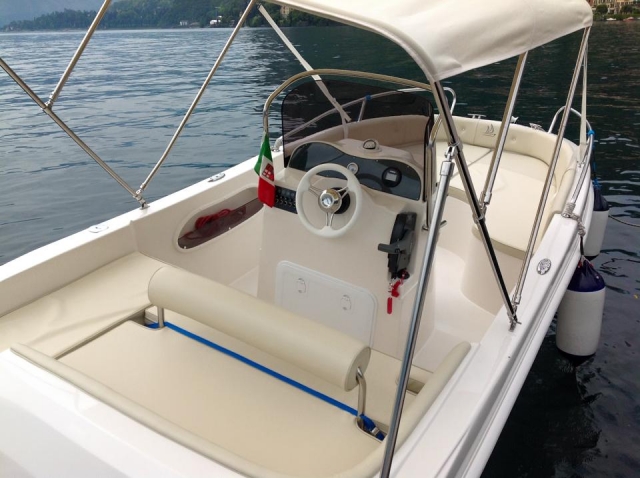  Uno de nuestros barcos 