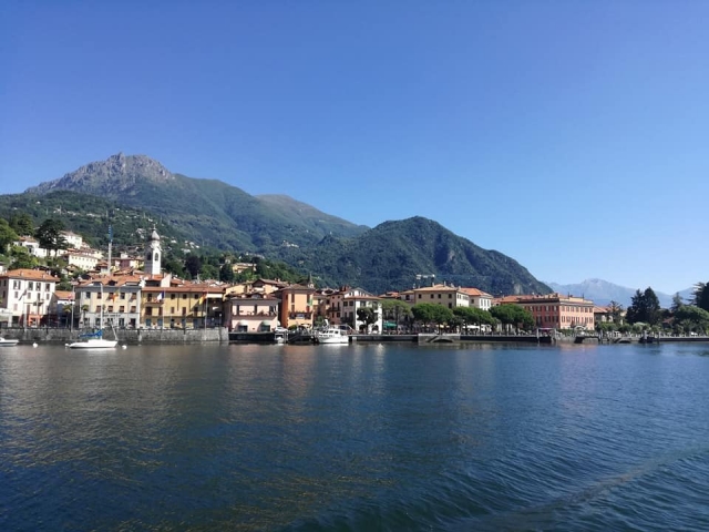  Las orillas del lago 