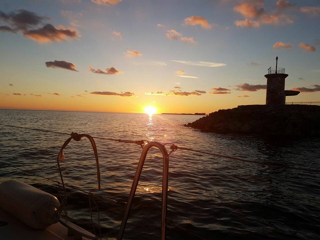  Saliendo del puerto 