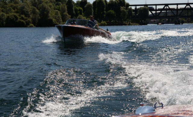  Renta de embarcaciones con conductor 