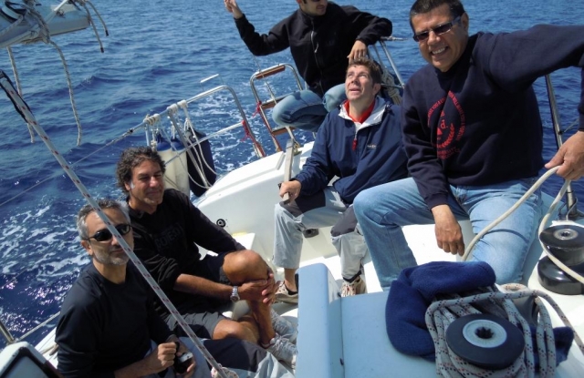  Foto de grupo en barco 
