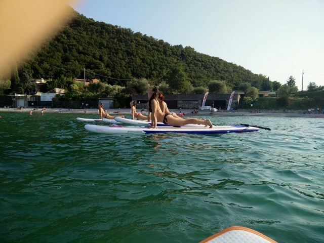  Paddle yoga 