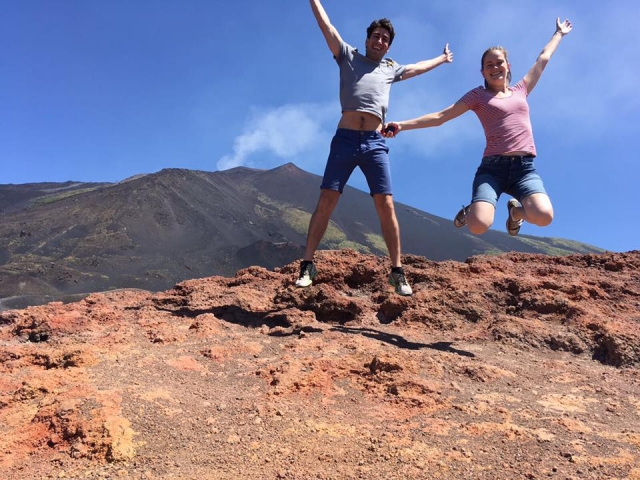  Un salto en el volcán