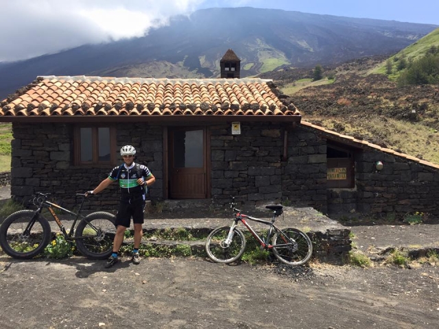  Bicicleta de cerro en el Etna 