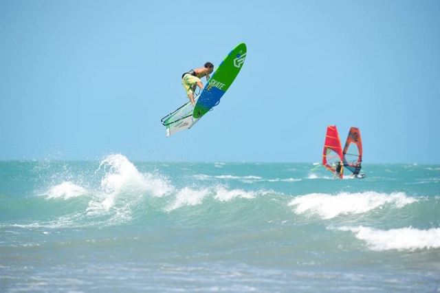  Estilo libre en windsurf 