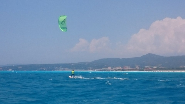 Venga y prueba el kitesurf en la Toscana