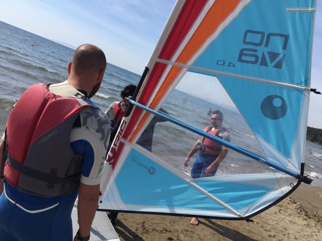  La vela está casi lista 