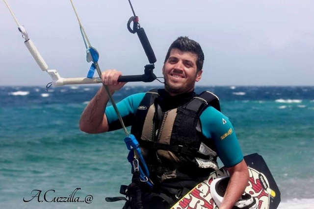  Kitesurfer