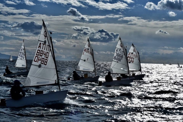  Regamarra de vela en Nápoles 