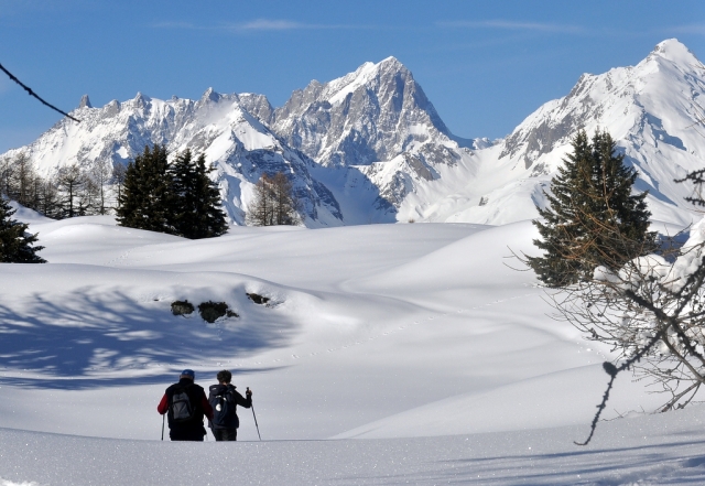  Caminando con raquetas de nieve