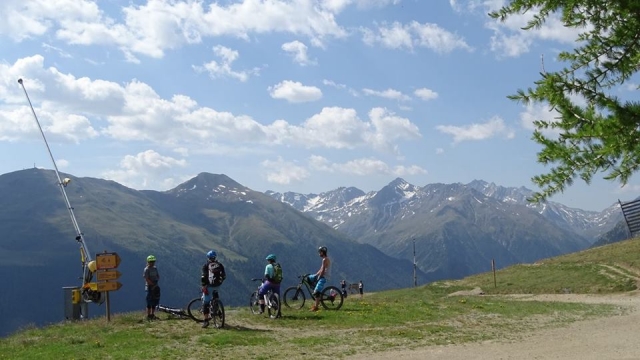  disfrutando del paisaje 