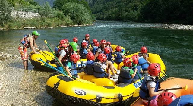  preparando las balsas 