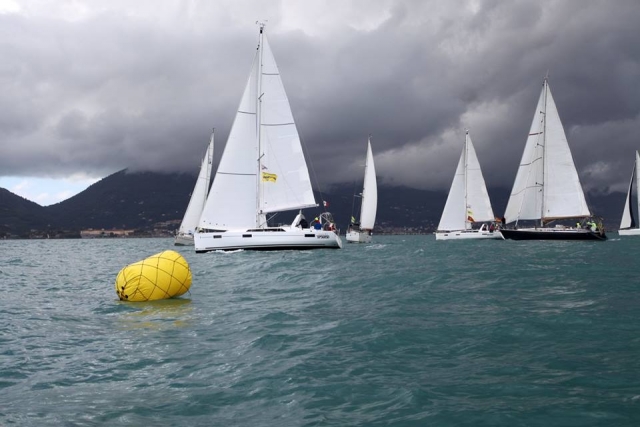  un día navegando todos juntos 