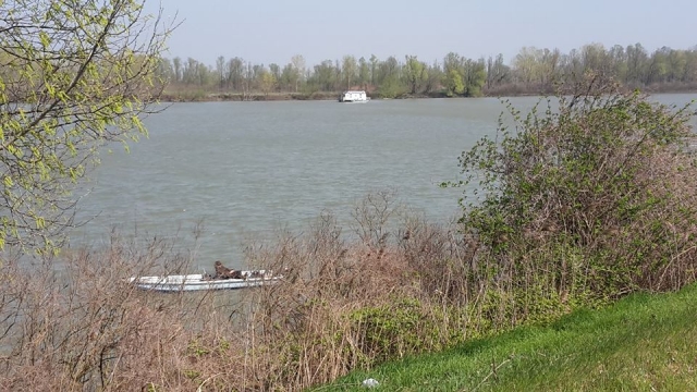  en el barco del río 