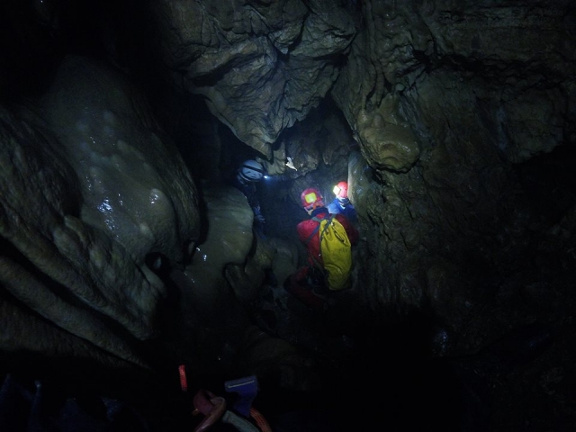  bajada entre las rocas 