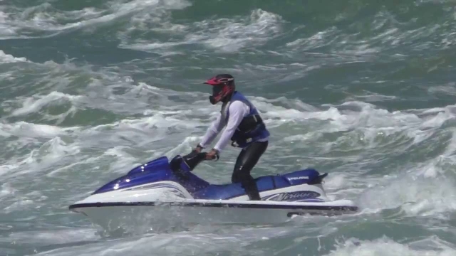  en medio de las olas 