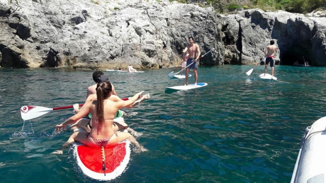  haciendo SUP 