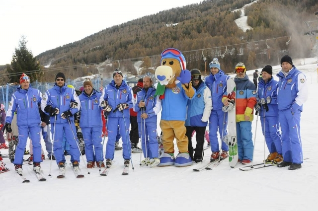  nuestros instructores de esquí 