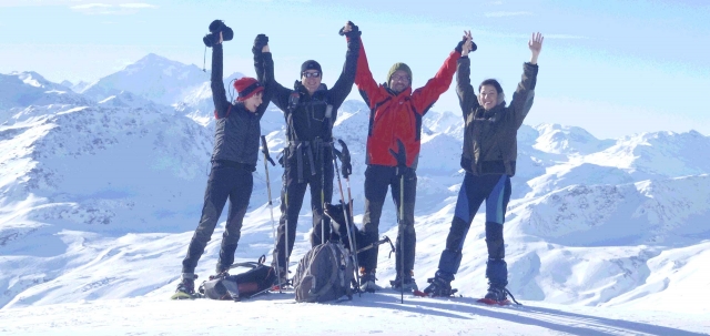 conquista las cumbres en raquetas de nieve